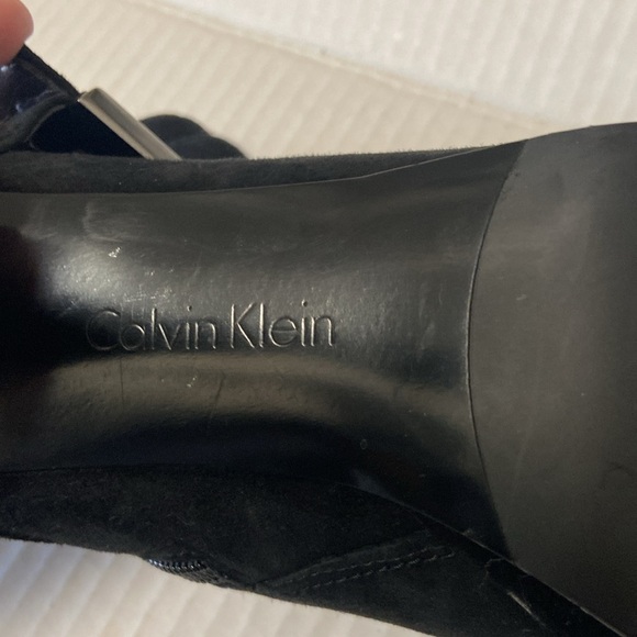 Calvin Klein size 7 black suede booties heels with open toes $100 - Picture 6 of 14